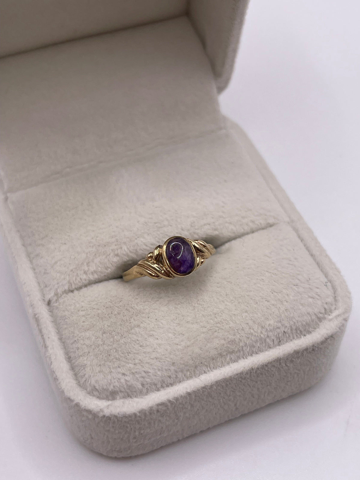 9ct gold blue John ring