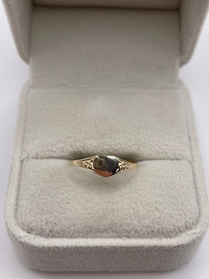9ct gold signet ring