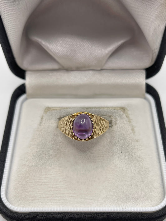 9ct gold cabochon amethyst ring
