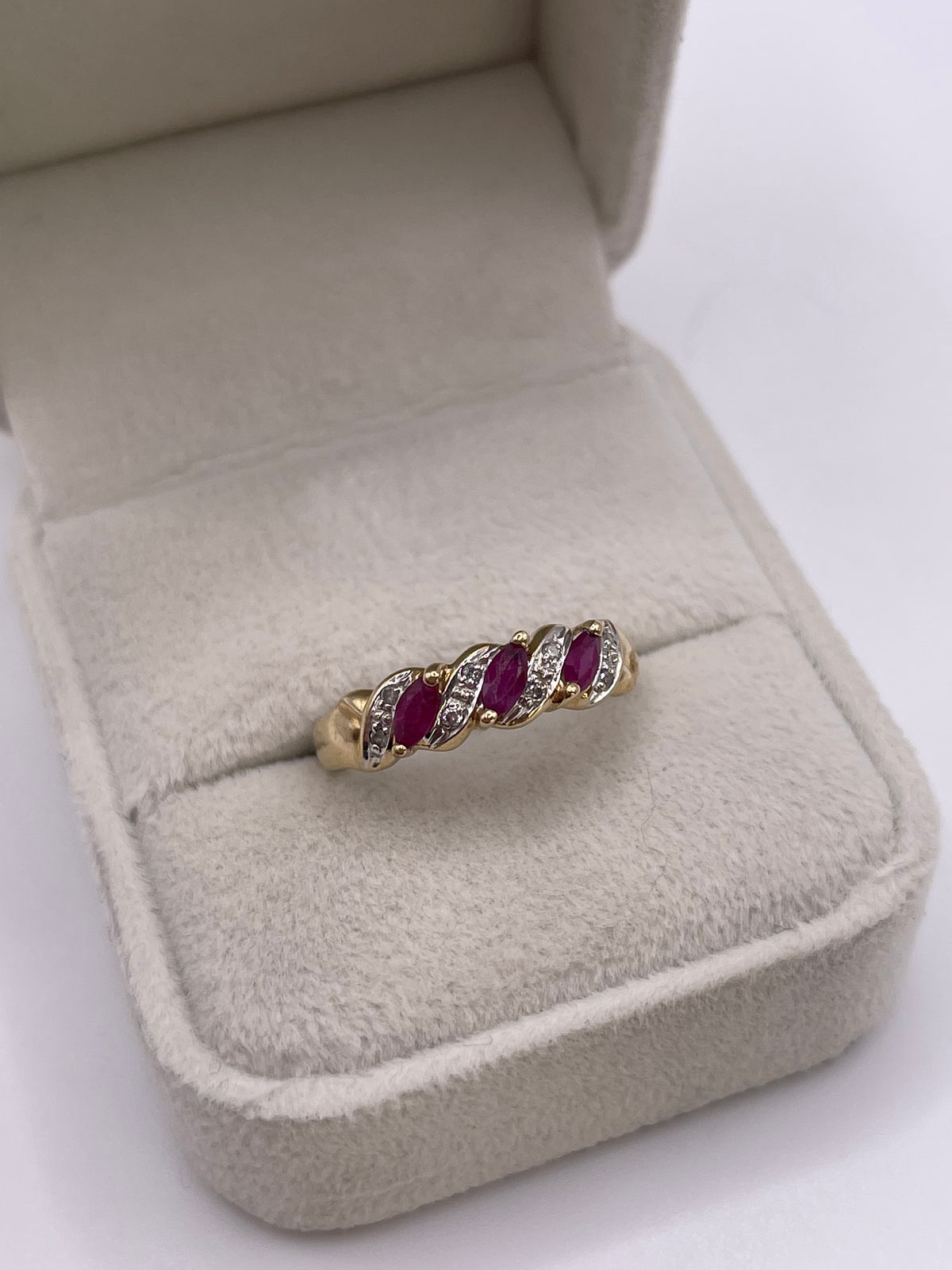 9ct gold ruby and diamond ring