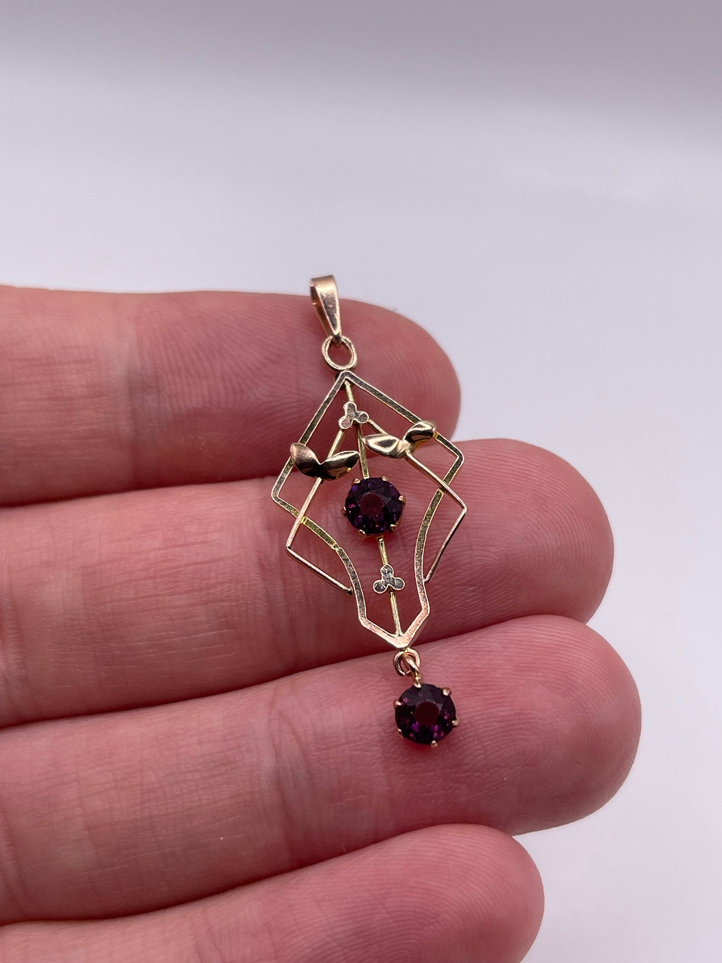 Antique 9ct gold paste pendant