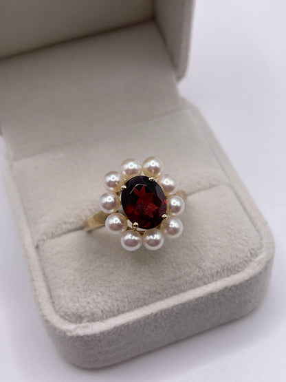9ct gold garnet and pearl ring