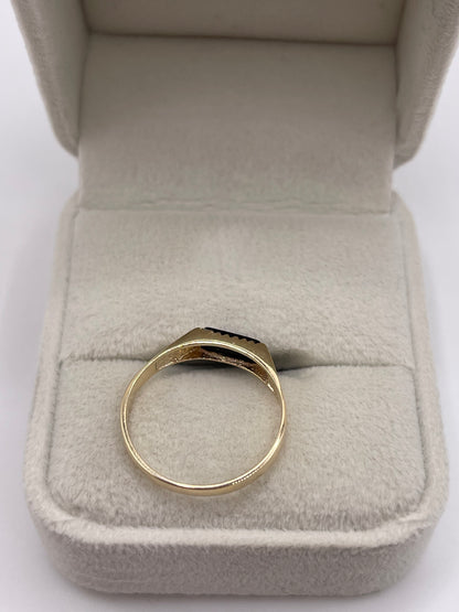 9ct gold onyx ring
