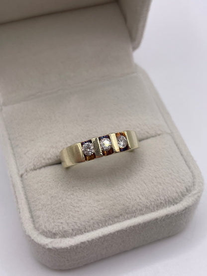 9ct gold cz ring