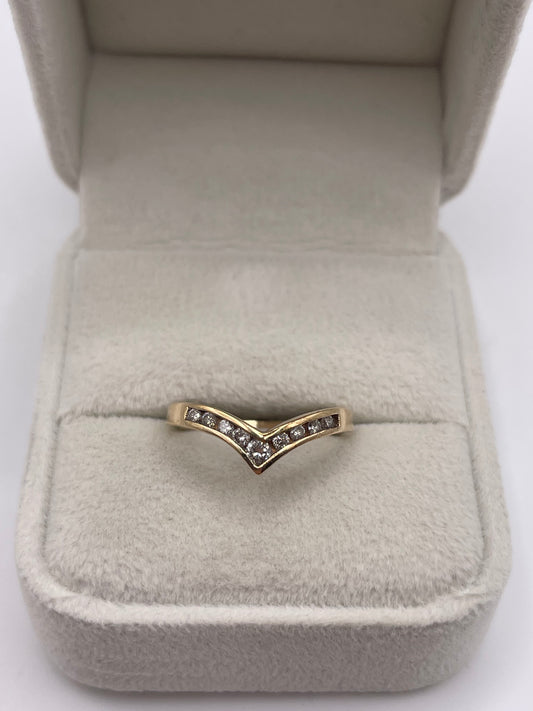 9ct gold diamond wishbone ring
