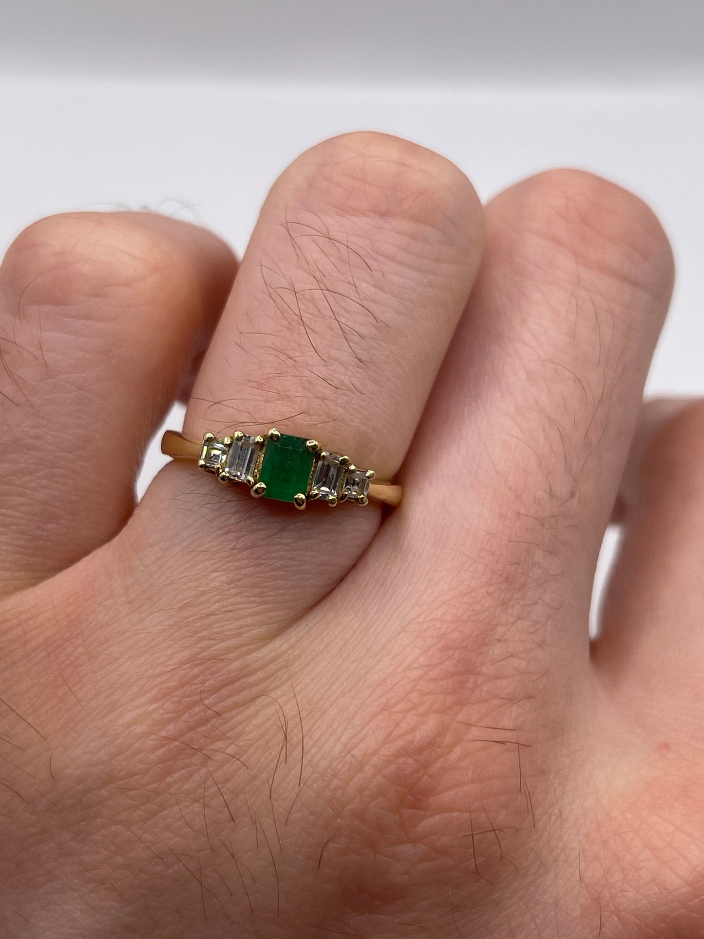 14ct gold emerald and diamond ring
