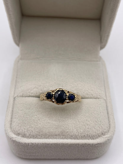 9ct gold sapphire ring