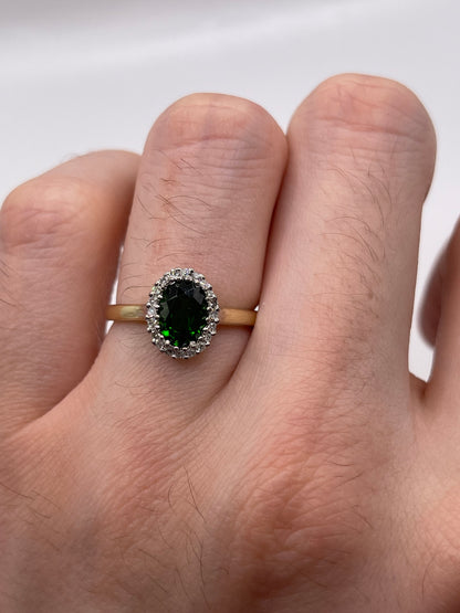 9ct gold diopside and diamond ring