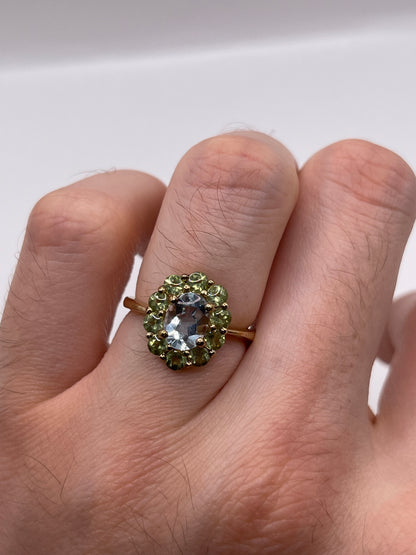 9ct gold topaz and peridot ring