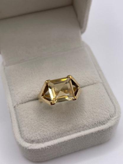 9ct gold citrine ring