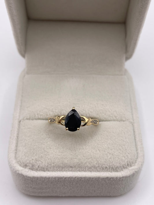 9ct gold sapphire and diamond ring