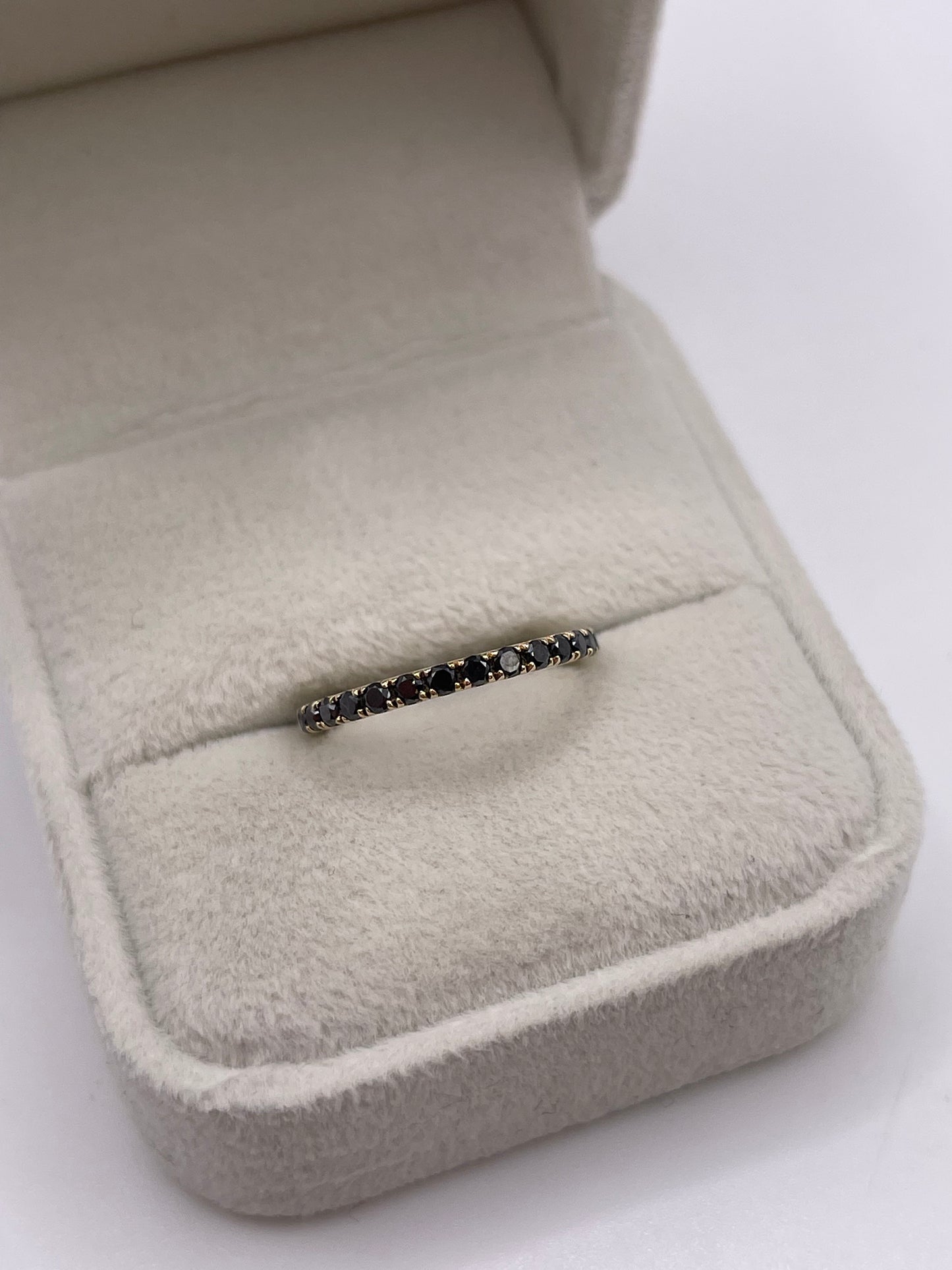 9ct gold black diamond ring