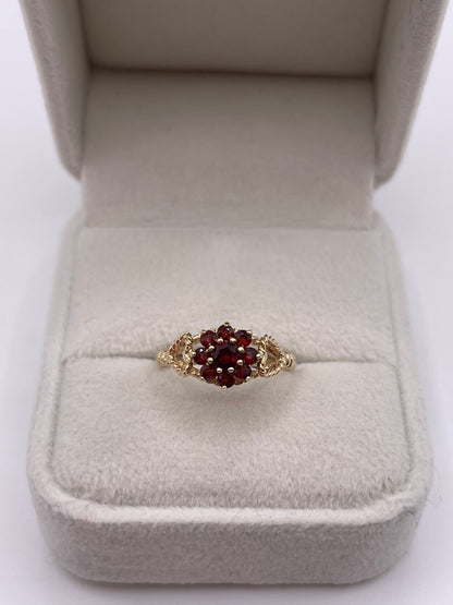 9ct gold garnet cluster ring