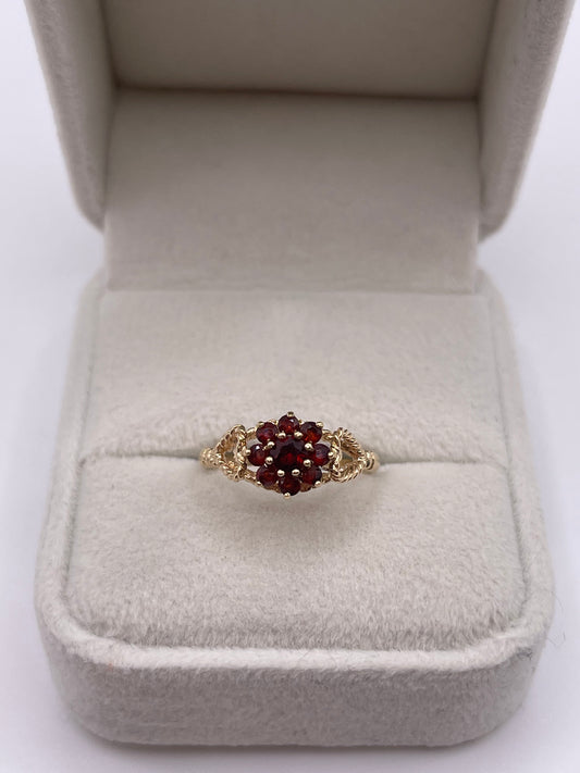 9ct gold garnet cluster ring