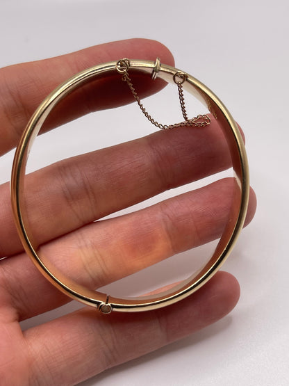 9ct gold bangle