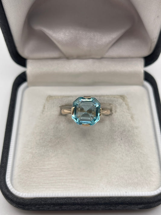 Antique 9ct gold paste ring