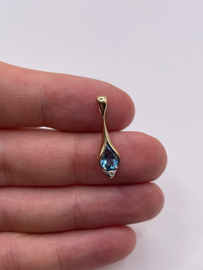 9ct gold topaz and diamond pendant