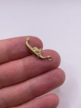 Load image into Gallery viewer, 9ct gold gondola charm
