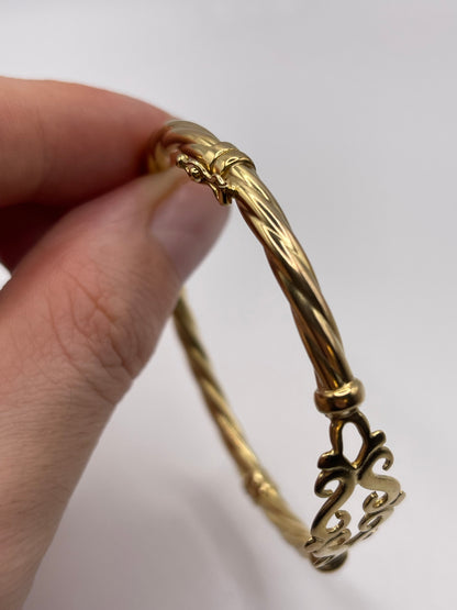 9ct gold bangle