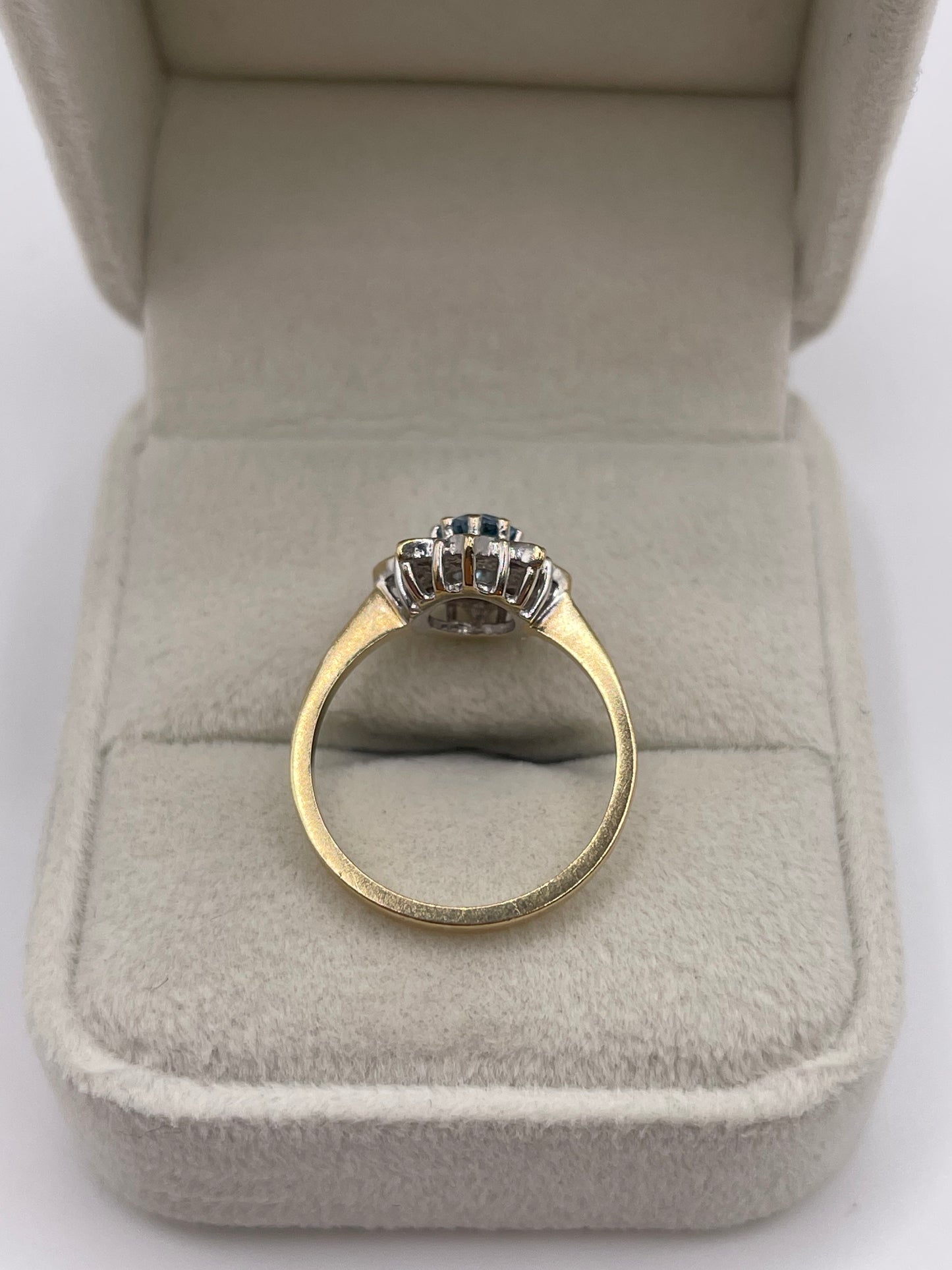 9ct gold topaz and diamond ring