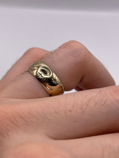 9ct gold patterned band