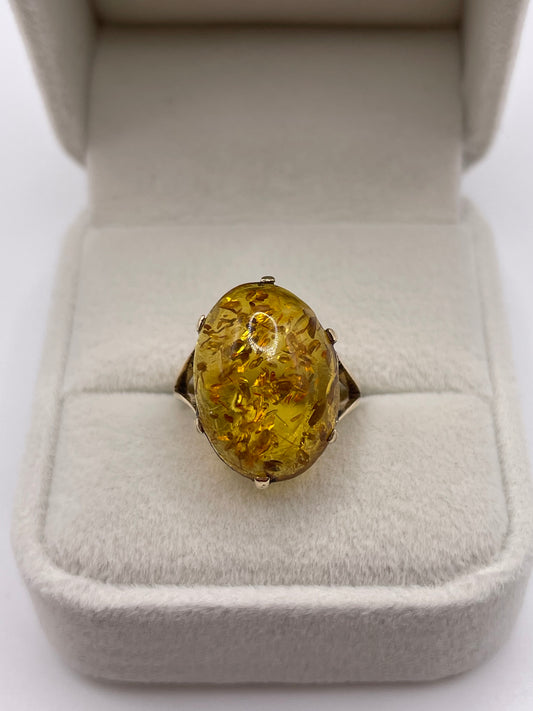 9ct gold amber ring