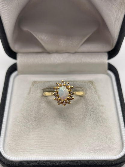 18ct gold opal and diamond ring