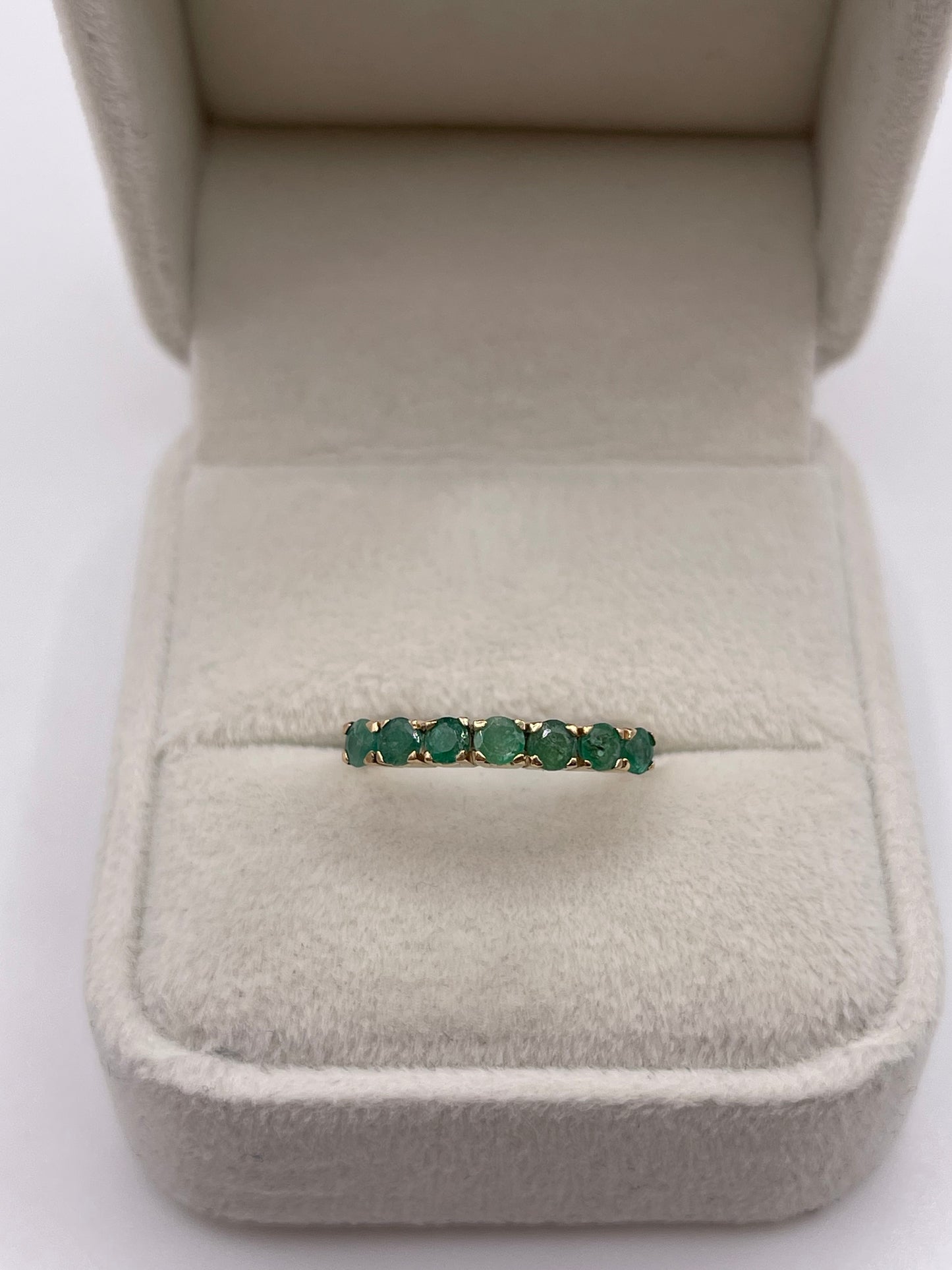 9ct gold emerald ring