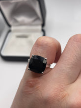 Load image into Gallery viewer, Silver black spinel ring
