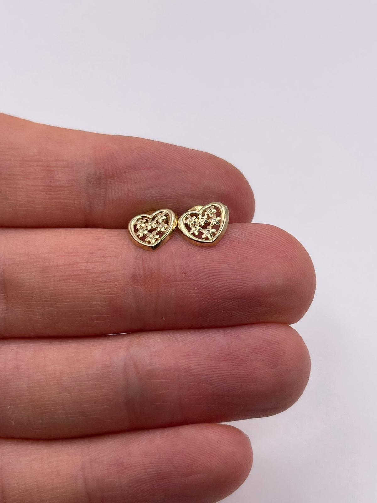 9ct gold heart earrings