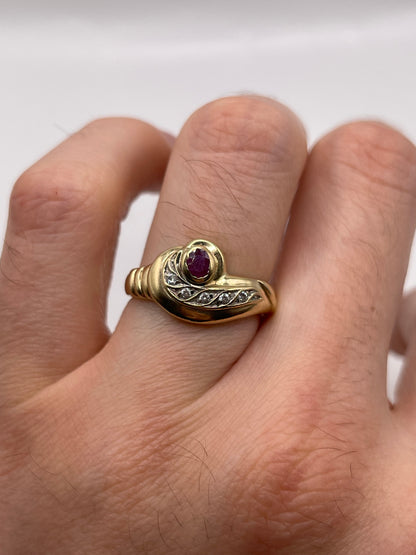 9ct gold ruby and cz ring