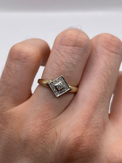 9ct gold diamond cluster ring