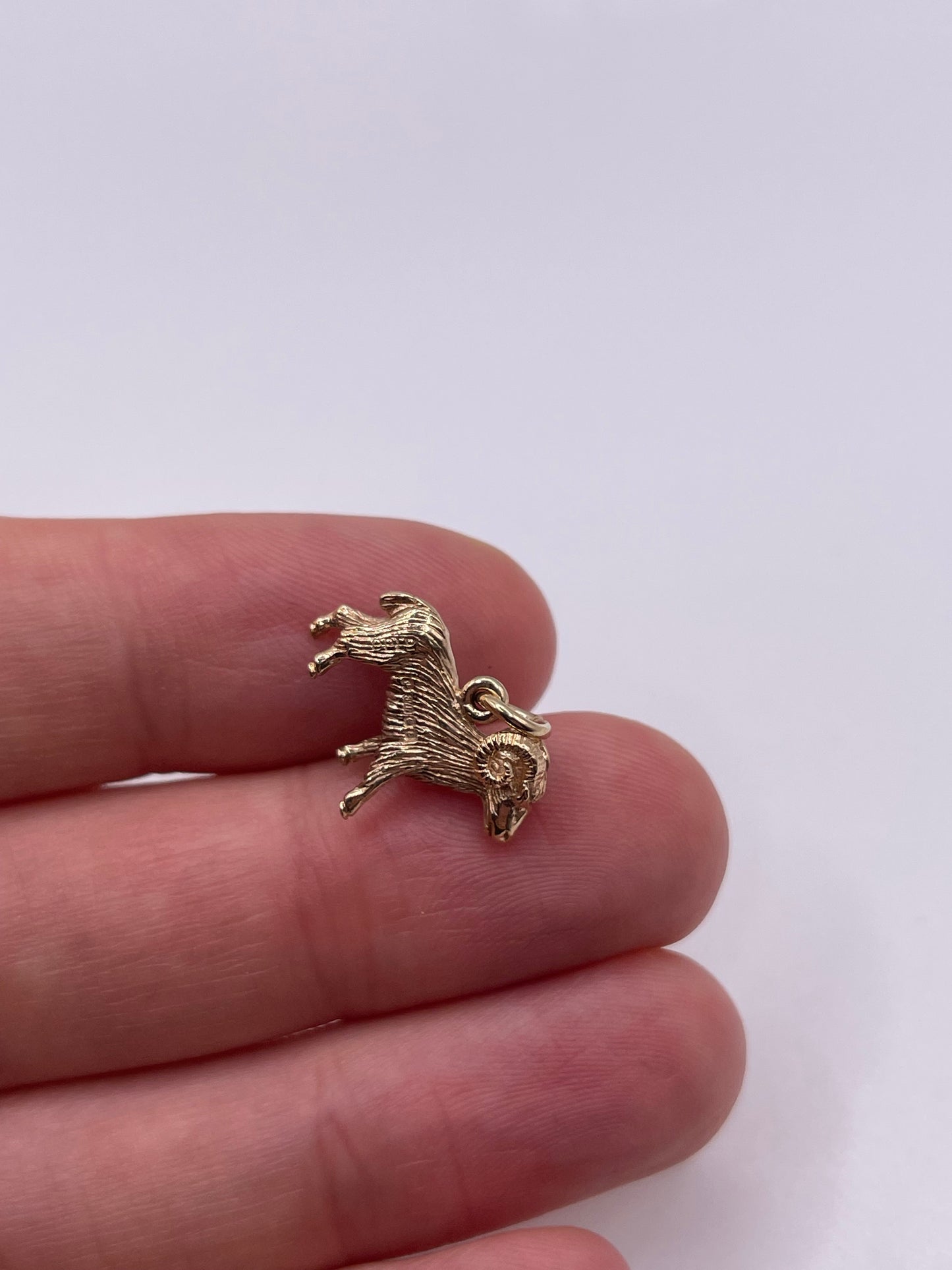 9ct gold ram charm