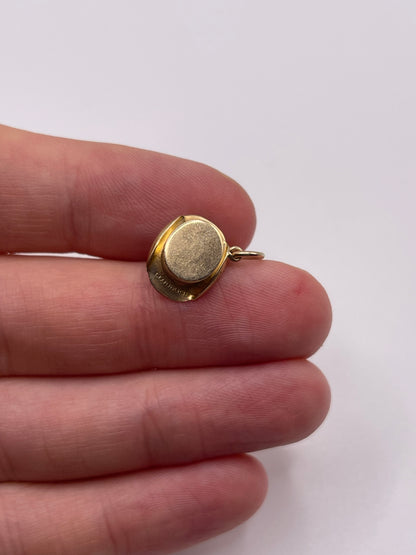 9ct gold hat charm