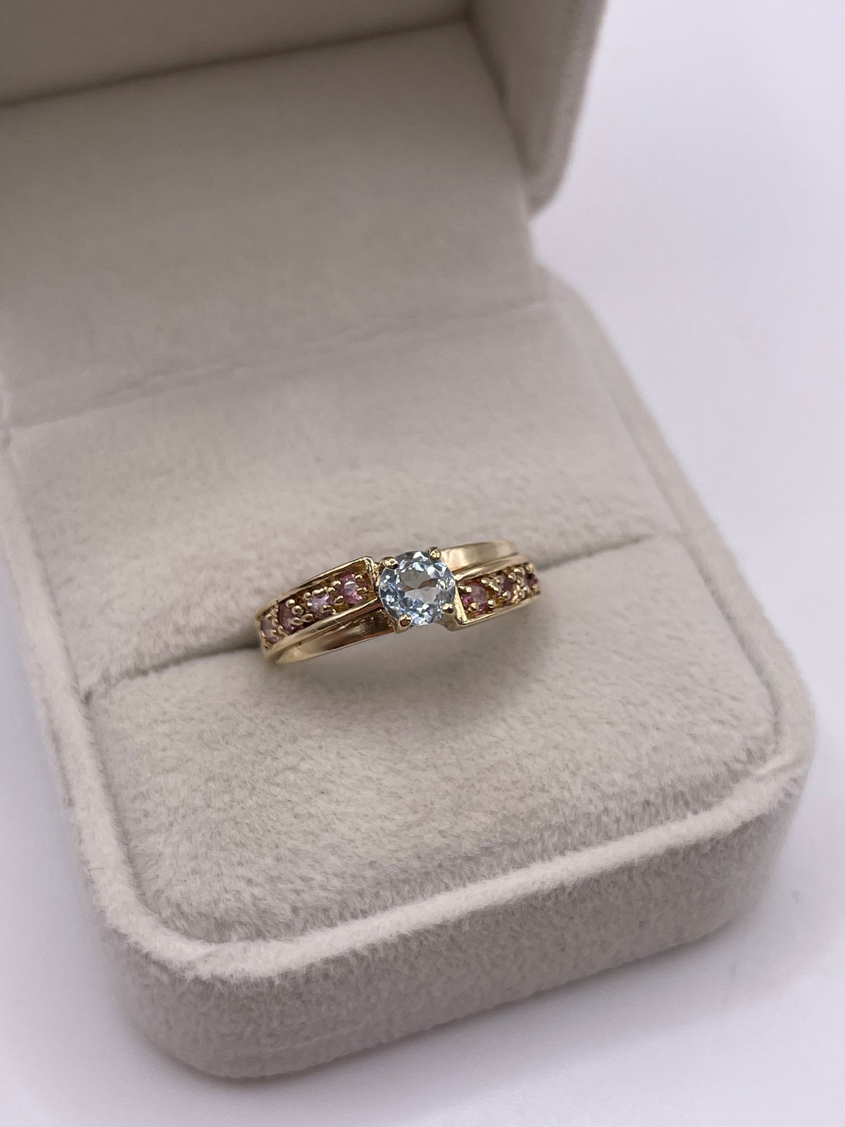 9ct gold aquamarine and pink sapphire ring