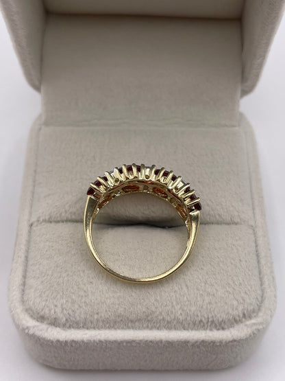 9ct gold garnet and diamond ring
