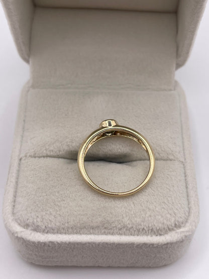 9ct gold quartz gypsy ring