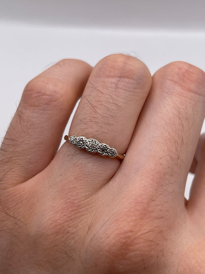 9ct gold platinum diamond ring