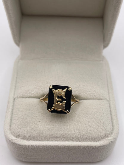 9ct gold onyx initial E ring