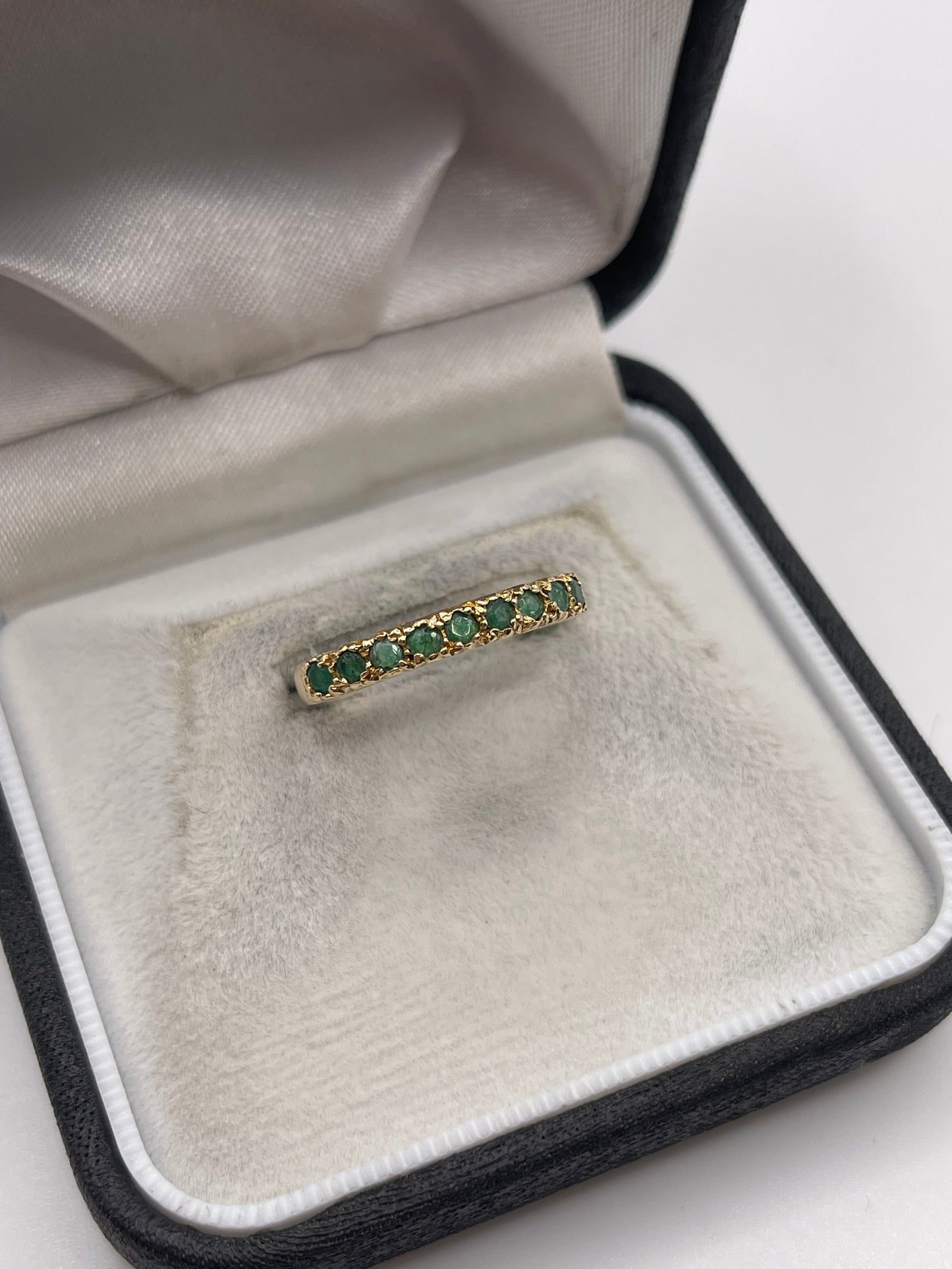 9ct gold emerald ring