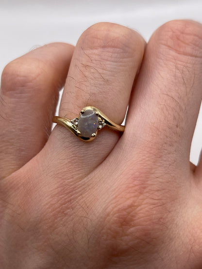 9ct gold opal and zircon ring