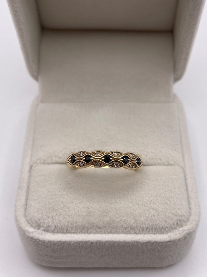 9ct gold sapphire and diamond ring