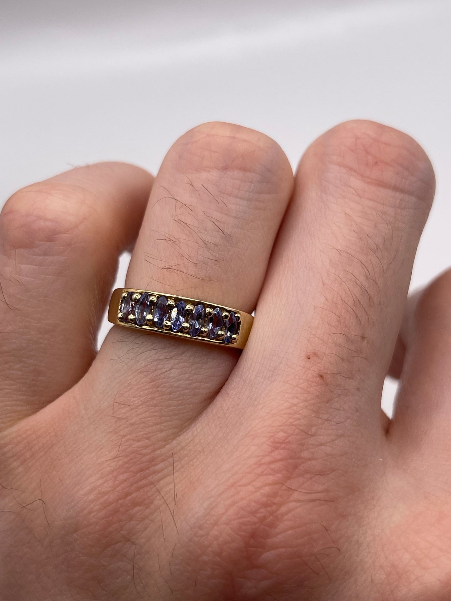 9ct gold tanzanite ring