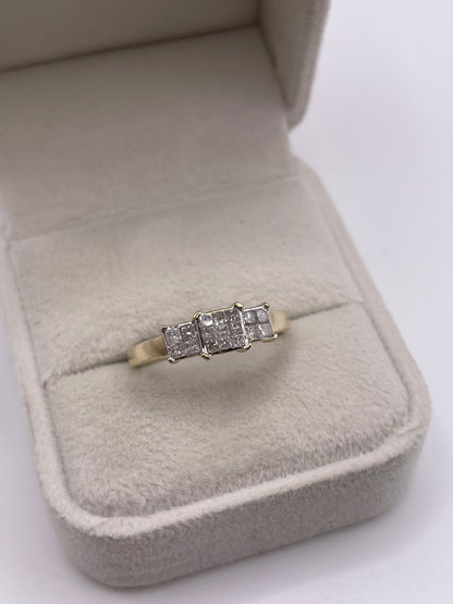 9ct gold diamond cluster ring