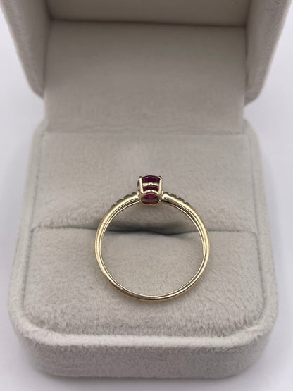 9ct gold ruby and zircon ring