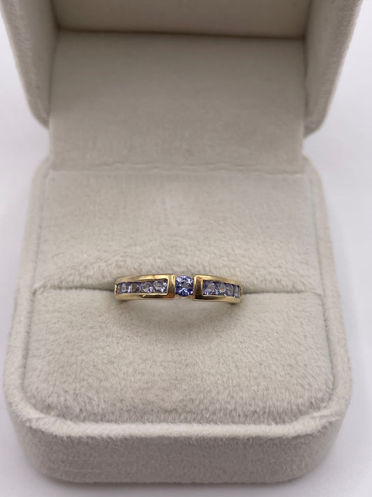 9ct gold tanzanite ring