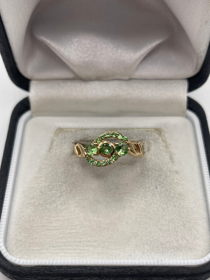 9ct gold tsavorite garnet ring