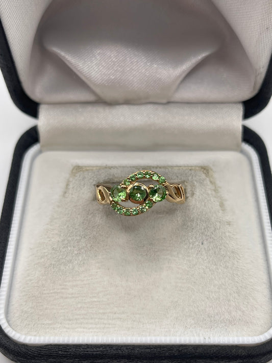 9ct gold tsavorite garnet ring