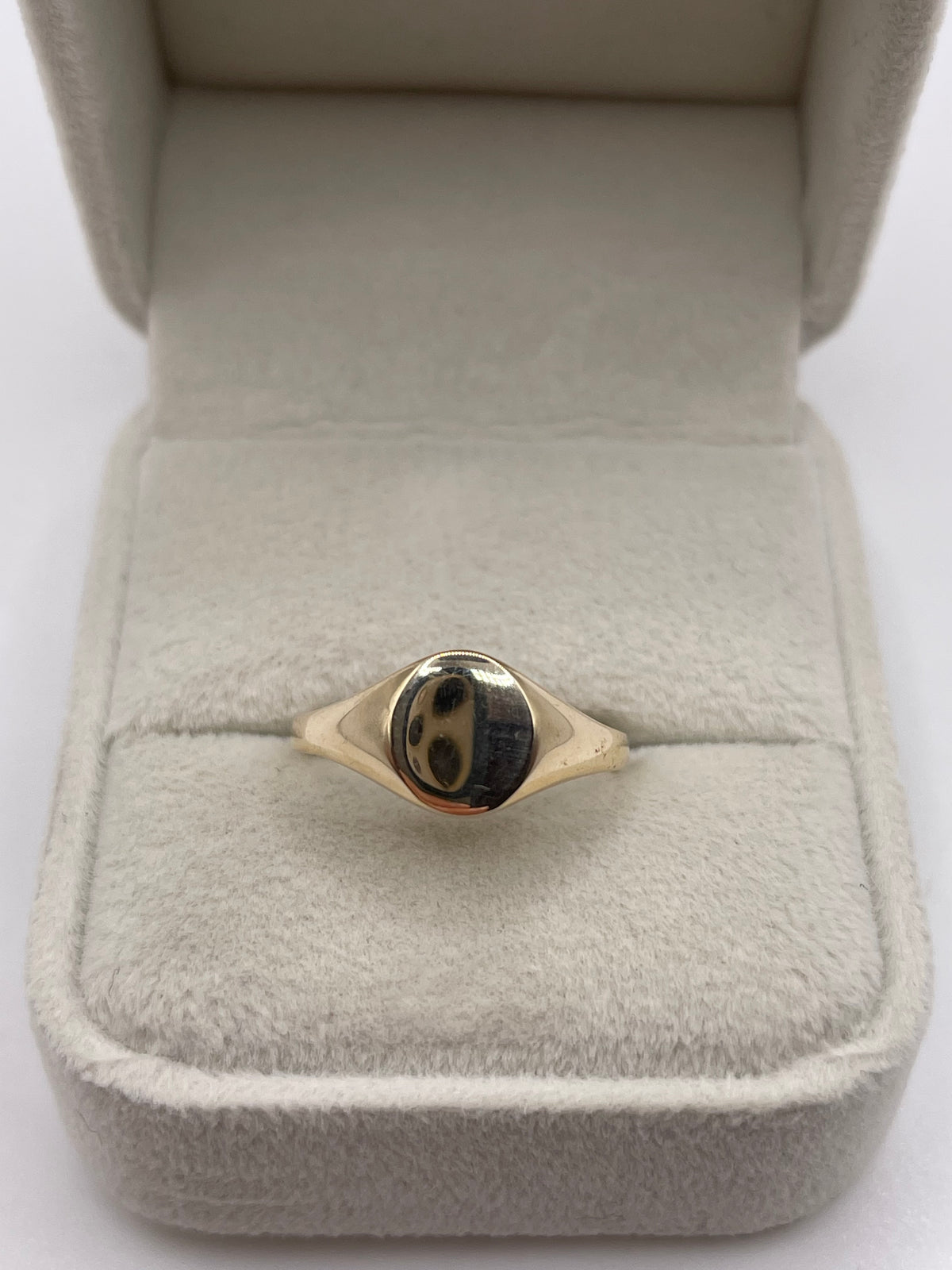 9ct gold signet ring