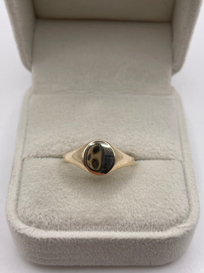 9ct gold signet ring